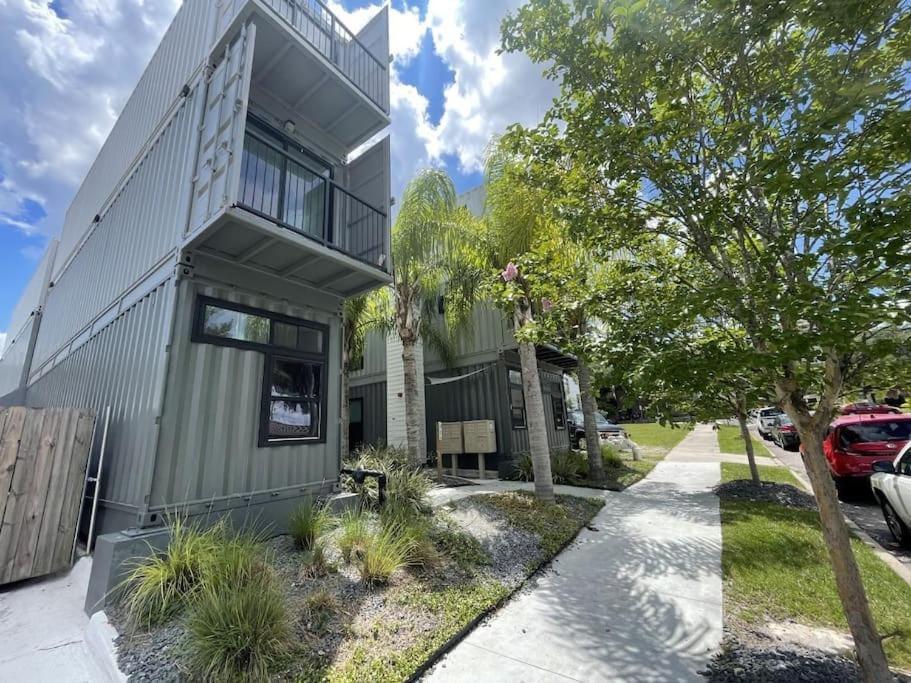 Hip Container Apt - 5 Min Walk To Tiaa Bank ジャクソンビル エクステリア 写真
